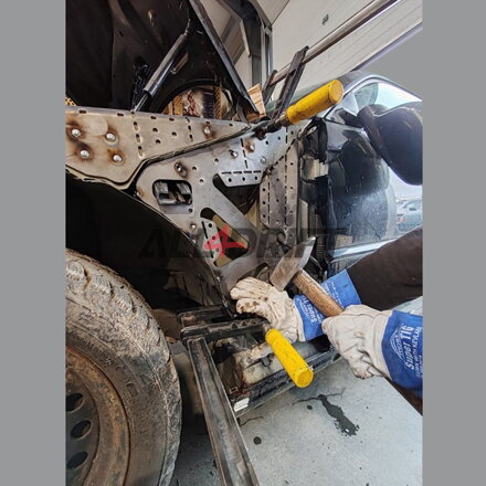 Fender apron reinforcement BMW E46