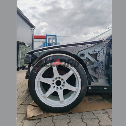 Fender apron reinforcement BMW E46