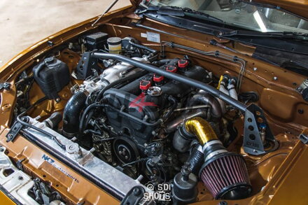 MX-5 NA front strut bar