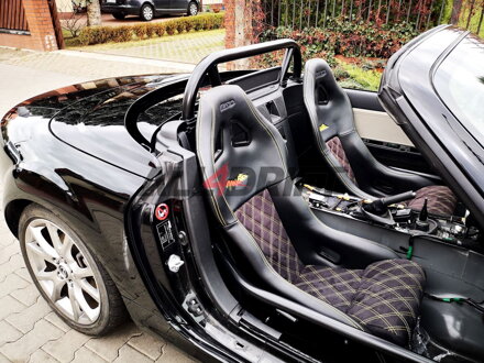 Mazda MX-5 NC bucket seat mounts